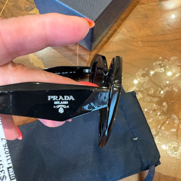 100% Auth Prada Milano sunglasses. Black/ grey geometric PR16WSF 1AB5D1 - Picture 3 of 16